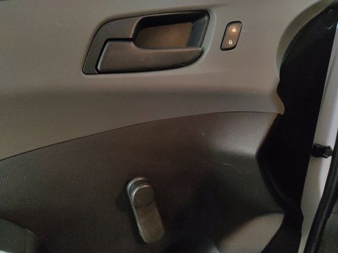 Used 2018 Chevrolet Sonic LT FWD image 27