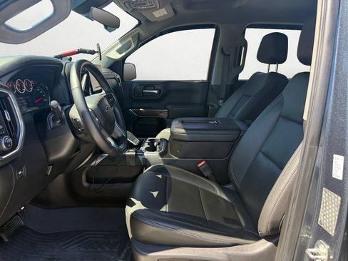 Used 2019 Chevrolet Silverado 1500 LT Trail Boss AWD/4WD image 4