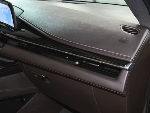 Used 2021 Cadillac Escalade Premium Luxury w/ Driver Assist Tech Package AWD/4WD image 64