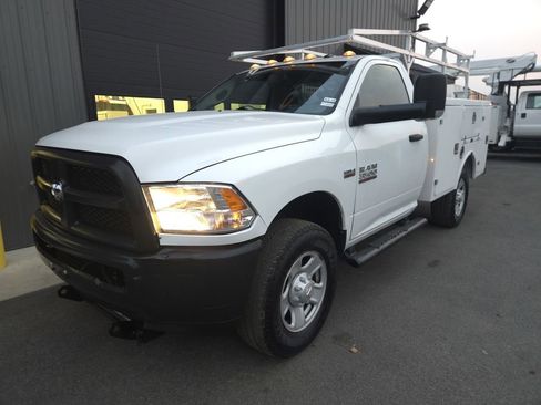 Used 2013 RAM 3500 Tradesman w/ PWR & Remote Entry Group image 2