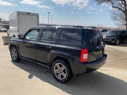 Used 2010 Jeep Patriot Sport image 6