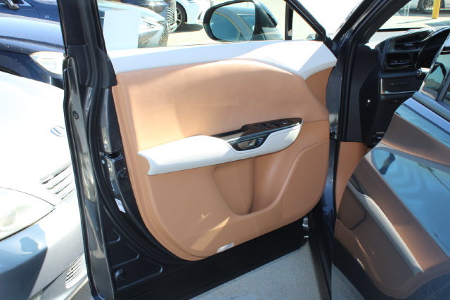 Certified 2026 Lexus RZ 350e 2WD w/ Technology Package image 11