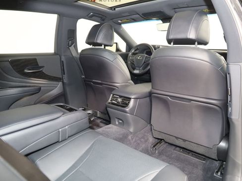 Used 2021 Lexus LS 500 AWD w/ Accessory Package (Z2) image 19