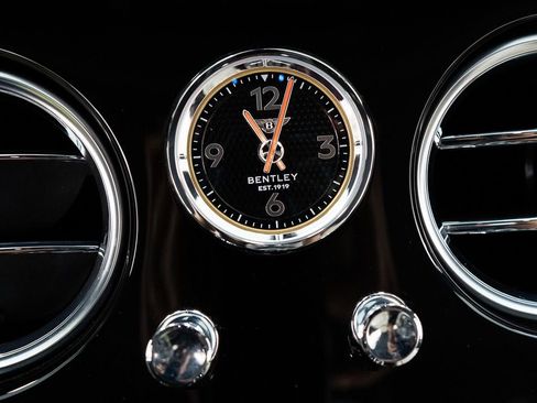 Used 2023 Bentley Continental GT Azure image 39