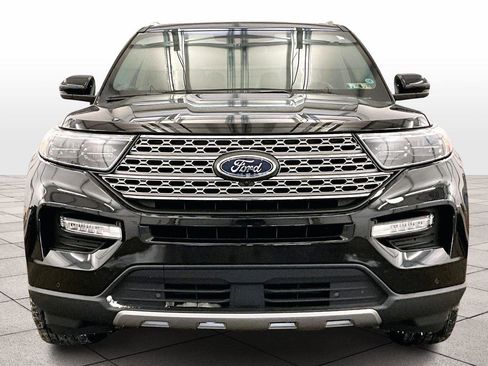 Certified 2023 Ford Explorer Limited w/ Limited Technology Package image 3