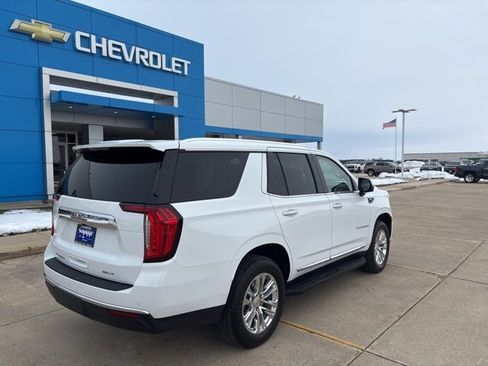 Used 2021 GMC Yukon SLT w/ SLT Luxury Plus Package image 8