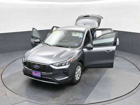 Used 2025 Ford Escape Active image 38