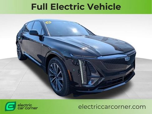 Used 2025 Cadillac Lyriq Sport w/ LPO, Floor Liner Package AWD/4WD image 1