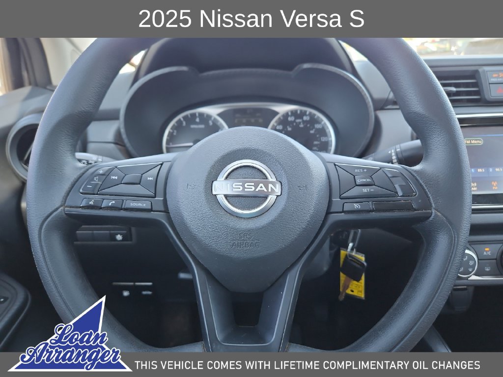 Used 2025 Nissan Versa S FWD image 27