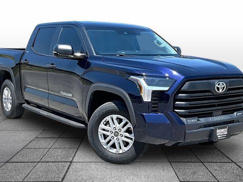 Used 2023 Toyota Tundra SR5 w/ SR5 Convenience Package AWD/4WD image 2