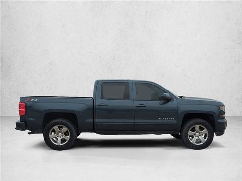 Used 2018 Chevrolet Silverado 1500 LT w/ All Star Edition image 4