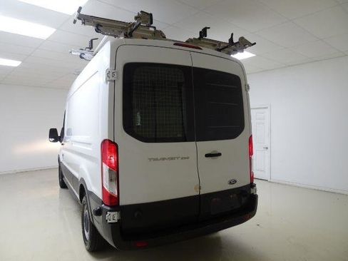 Used 2017 Ford Transit 250 148 Medium Roof RWD image 10