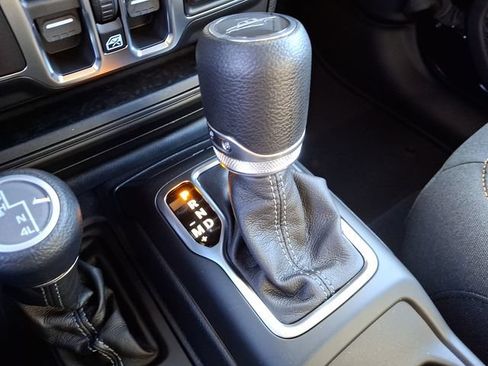 New 2026 Jeep Gladiator Sport AWD/4WD image 15