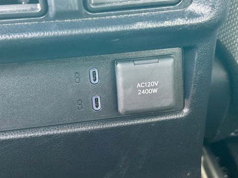 Used 2025 Toyota 4Runner TRD Off-Road AWD/4WD image 22