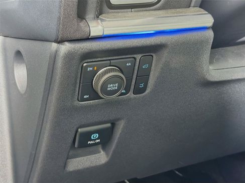 Used 2025 Ford Expedition Max Platinum AWD/4WD image 10