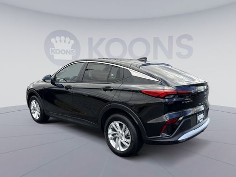 Used 2025 Buick Envista Preferred w/ Convenience I Package image 4