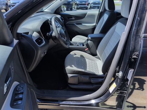 Used 2024 Chevrolet Equinox LS w/ Driver Confidence II Package FWD image 11