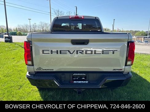 Certified 2024 Chevrolet Colorado ZR2 w/ Technology Package AWD/4WD image 4