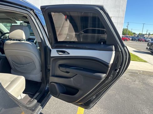 Used 2015 Cadillac SRX Luxury w/ Driver Awareness Package FWD image 10