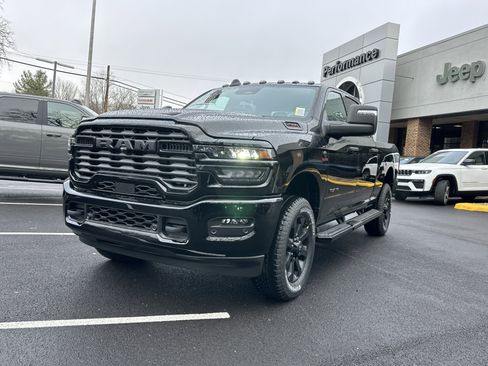 New 2026 RAM 2500 Big Horn AWD/4WD image 22