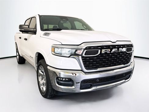 Used 2025 RAM 1500 Big Horn AWD/4WD image 28