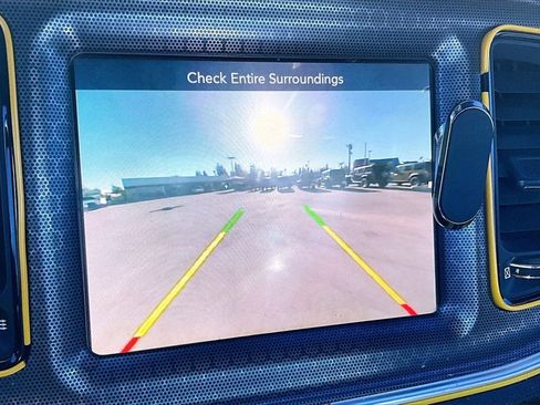 Used 2016 Dodge Challenger R/T Scat Pack w/ Leather Interior Group image 22