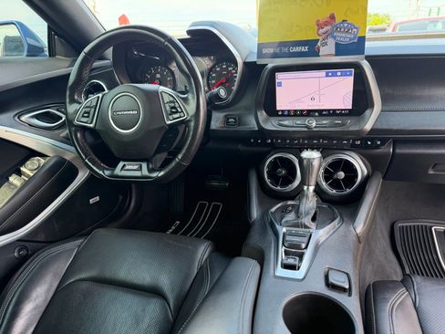 Used 2019 Chevrolet Camaro SS RWD image 11
