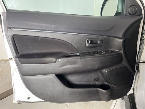 Used 2015 Mitsubishi Outlander Sport ES image 27