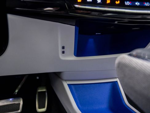 New 2026 Cadillac Optiq Sport 1 image 24