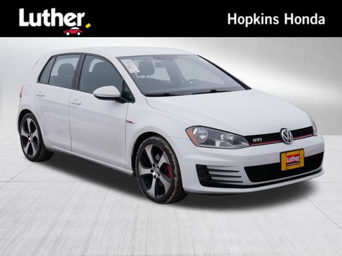 Used 2017 Volkswagen GTI S image 1