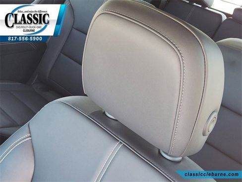 Used 2024 GMC Acadia Elevation w/ Luxury Package image 15