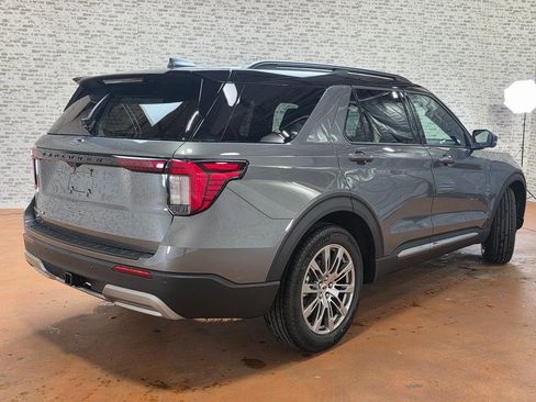 New 2026 Ford Explorer Platinum RWD image 8