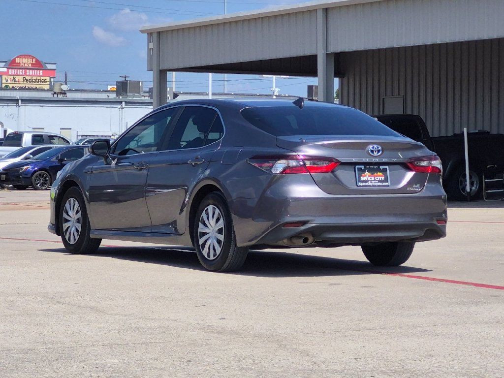 Used 2023 Toyota Camry LE FWD image 4