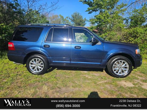 Used 2017 Ford Expedition Limited w/ Equipment Group 301A AWD/4WD image 24