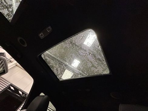 Used 2023 Buick Enclave Avenir w/ Avenir Technology Package image 60