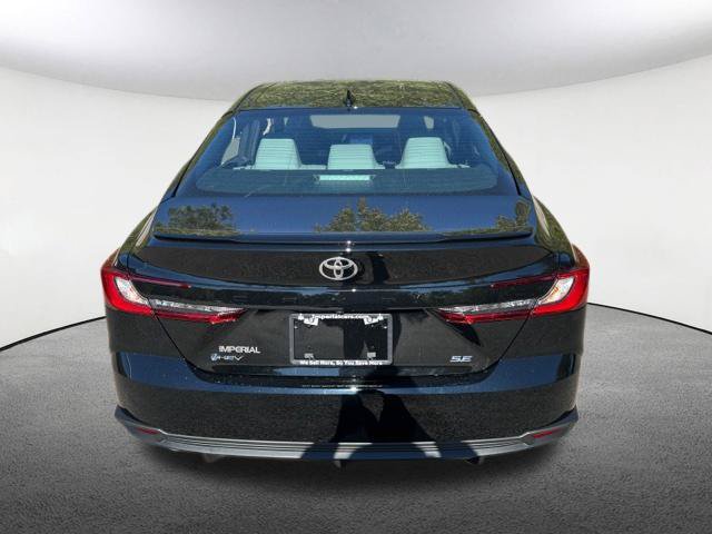 New 2026 Toyota Camry SE FWD image 8