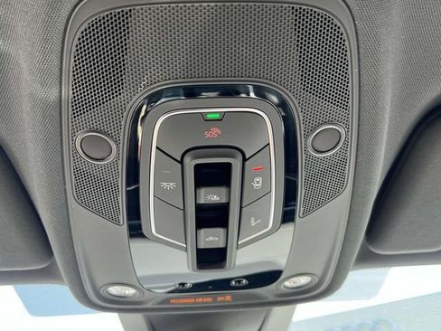 Used 2023 Audi SQ8 Premium Plus image 30