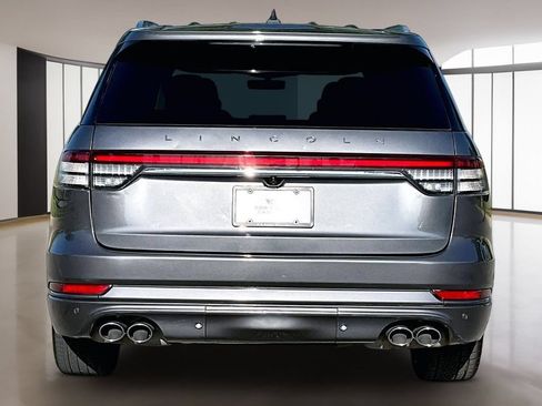Used 2021 Lincoln Aviator Reserve w/ Equipment Group 210A AWD/4WD image 4