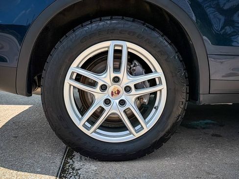 Used 2013 Porsche Cayenne Diesel AWD/4WD image 12