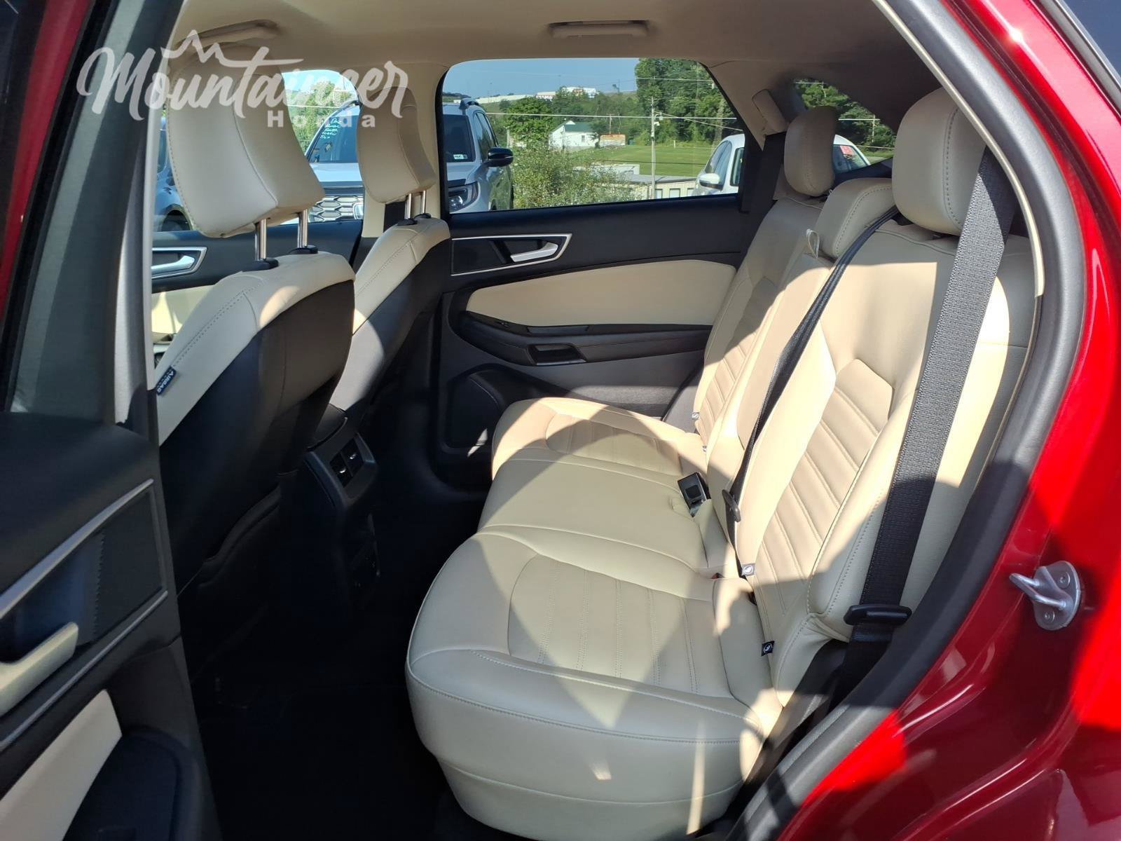 Used 2024 Ford Edge SEL w/ Convenience Package AWD/4WD image 16