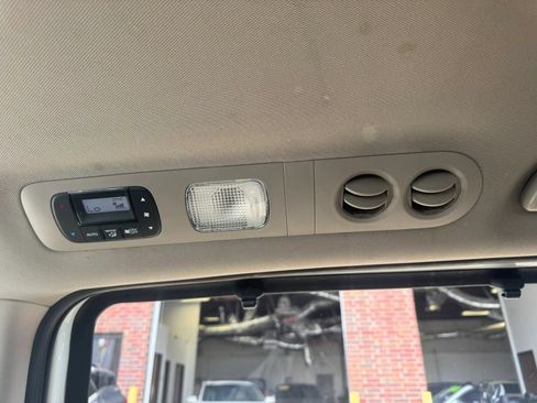 Used 2014 Honda Odyssey EX-L image 17