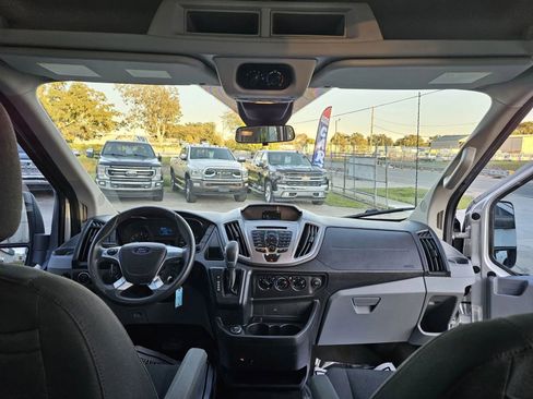 Used 2017 Ford Transit 150 XLT image 12