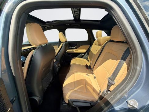 Used 2022 Lincoln Corsair Reserve w/ Equipment Group 201A image 25