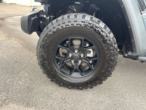 Used 2025 Jeep Wrangler Unlimited Sport AWD/4WD image 10