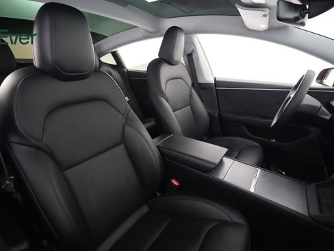 Used 2025 Tesla Model 3 Long Range image 23