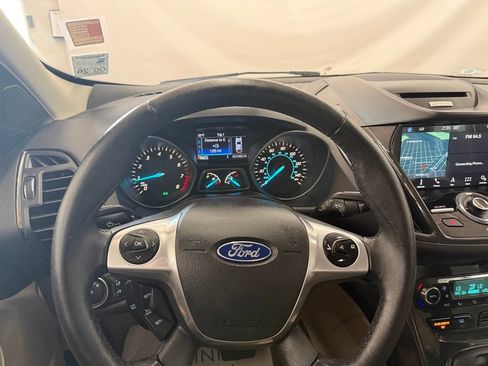 Used 2016 Ford Escape Titanium FWD image 13
