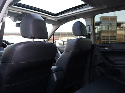 Used 2015 Subaru Forester 2.0XT Touring w/ Eyesight & Navigation System image 17