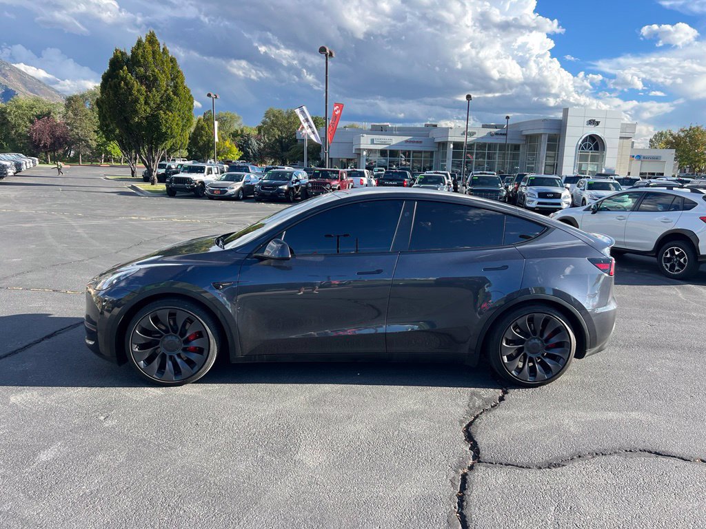 Used 2024 Tesla Model Y Performance AWD/4WD image 12