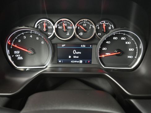 Used 2024 Chevrolet Suburban LS w/ Driver Alert Package image 15