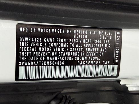 Used 2019 Volkswagen Beetle 2.0T SE image 25